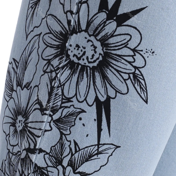 Plus Size 18 Women's Light Wash Floral Side Skinny Jeans Women's 2X New 18 - Picture 9 of 15